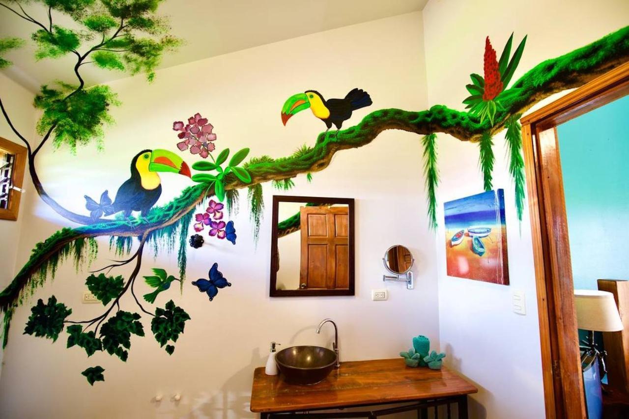 Toucan Lane Hotel And Restaurant 누에보 아레날 외부 사진