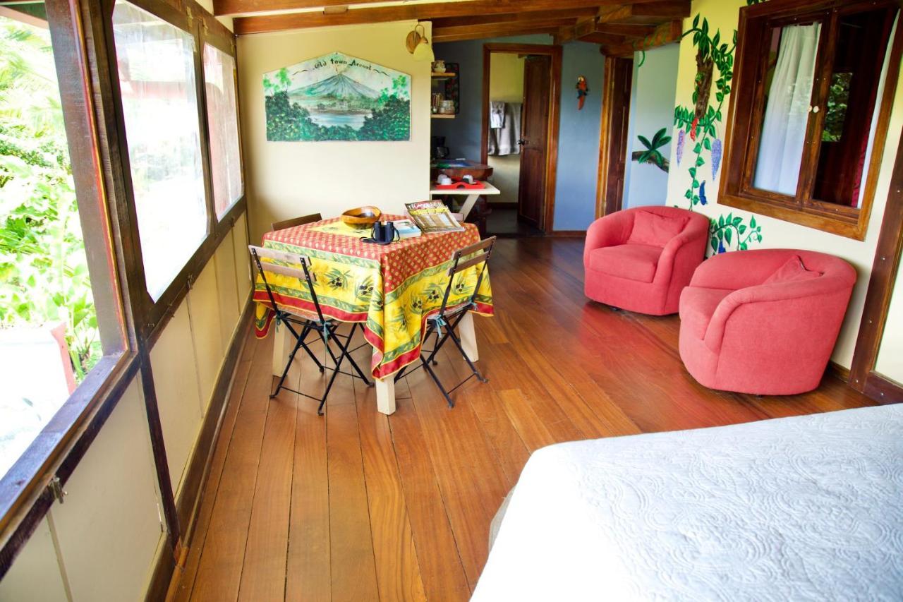 Toucan Lane Hotel And Restaurant 누에보 아레날 외부 사진