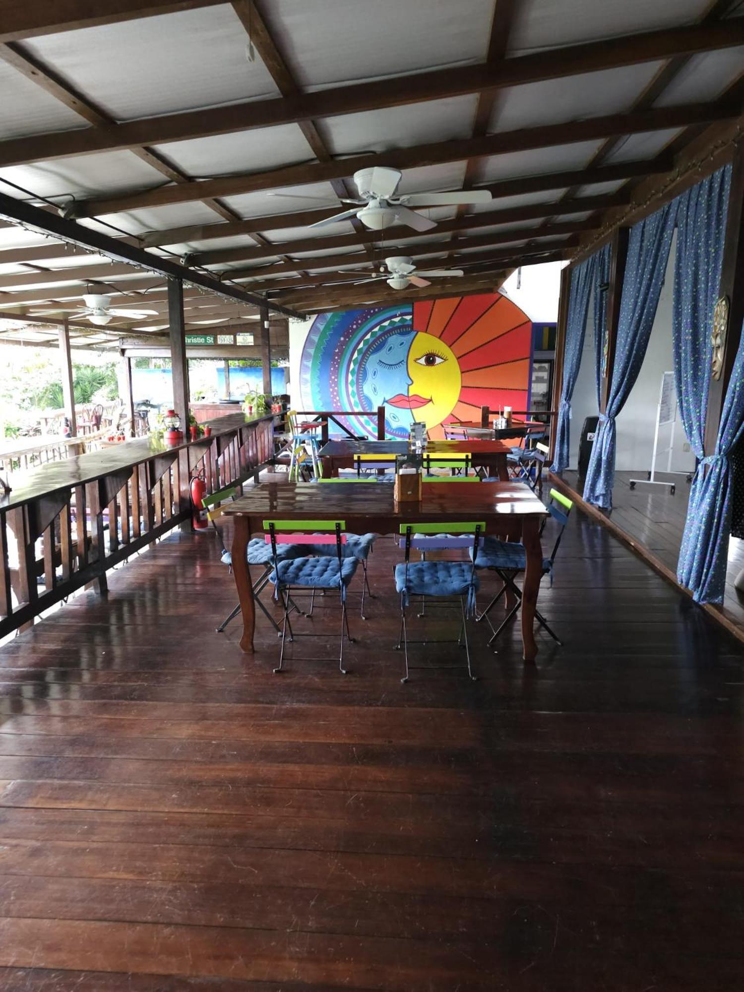 Toucan Lane Hotel And Restaurant 누에보 아레날 외부 사진