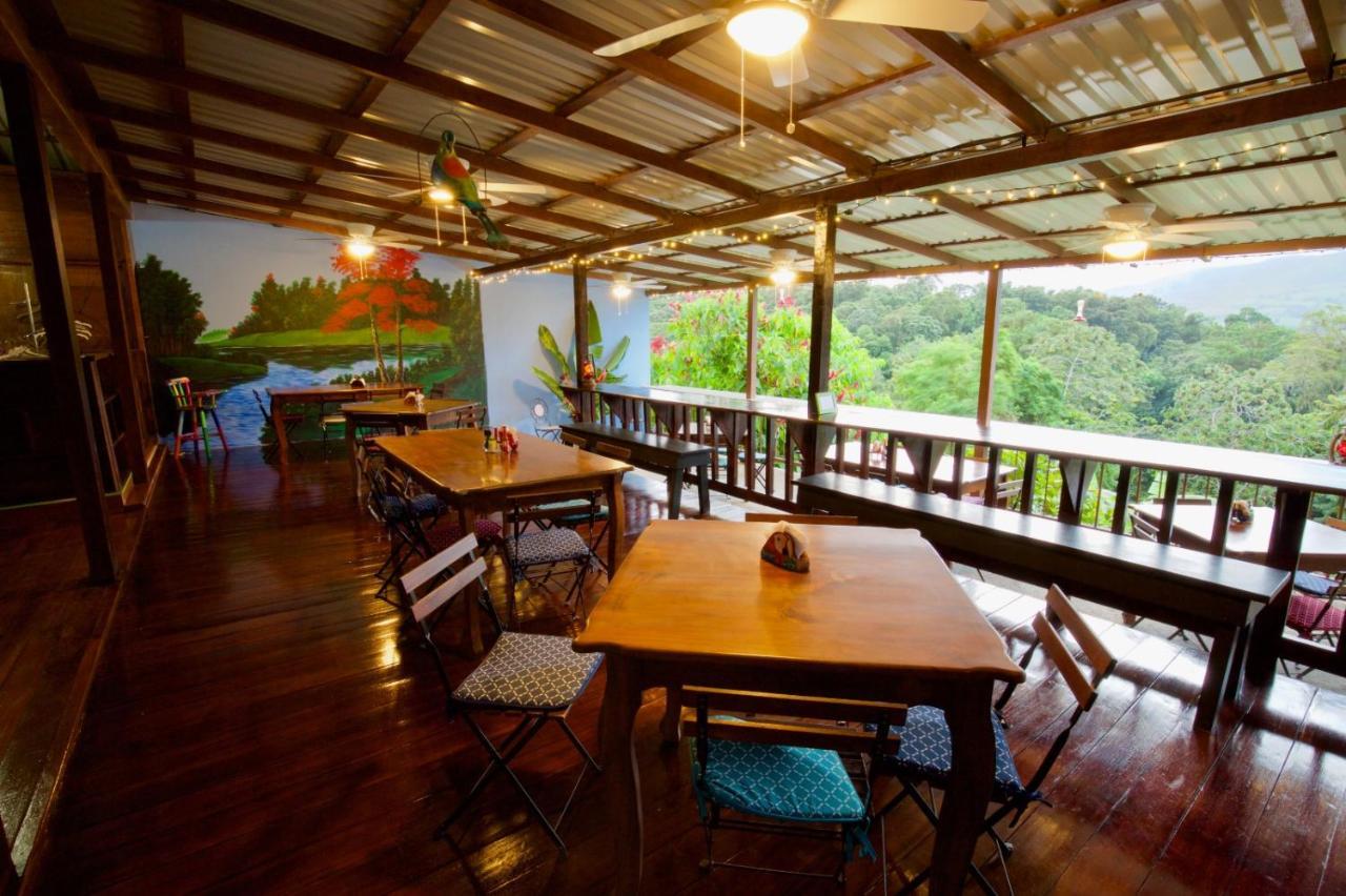Toucan Lane Hotel And Restaurant 누에보 아레날 외부 사진
